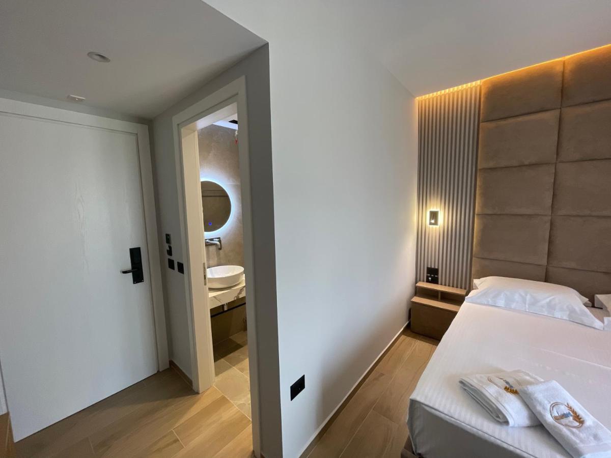 Absolute Hotel Ксамил Экстерьер фото