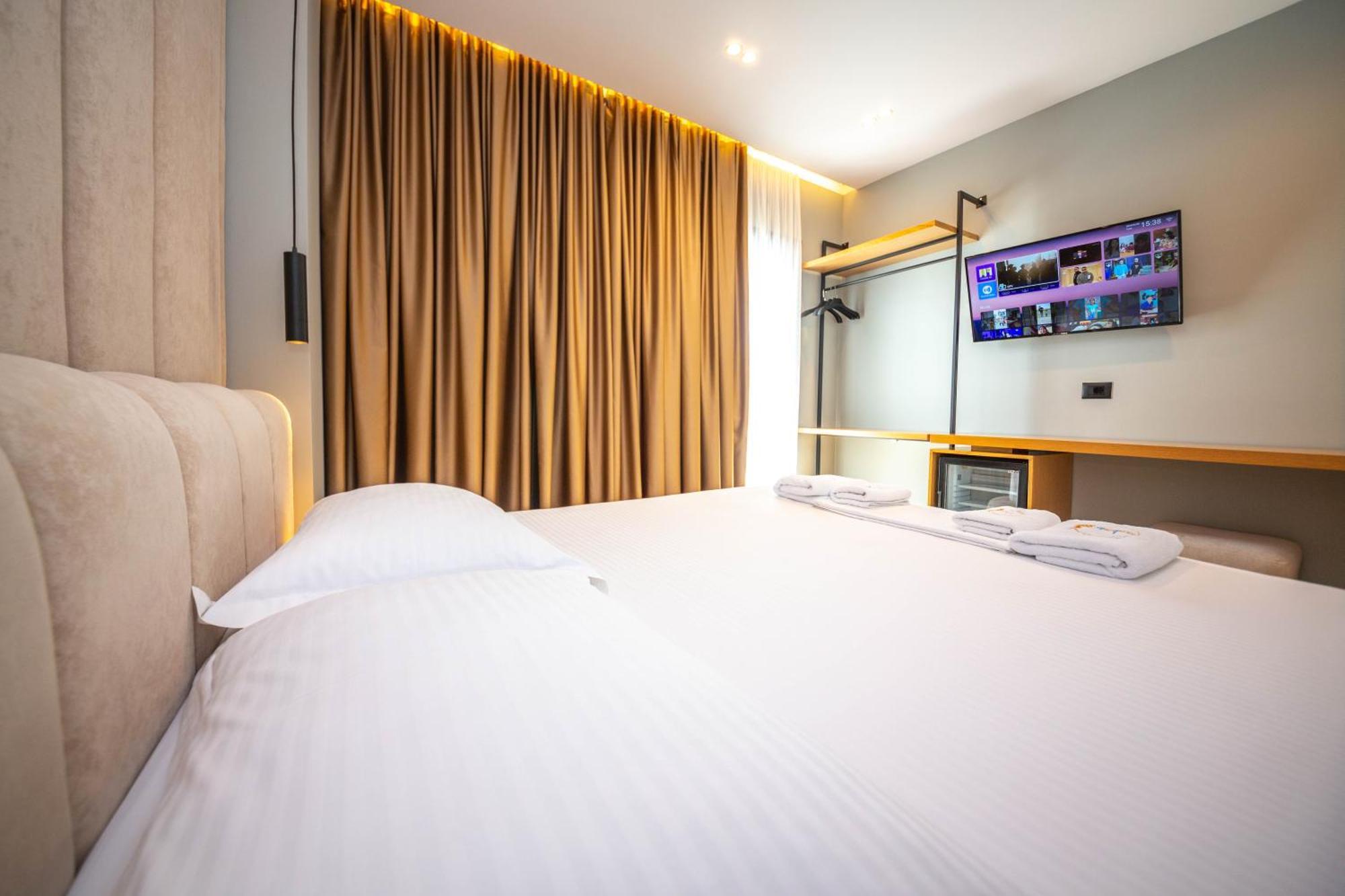 Absolute Hotel Ксамил Экстерьер фото